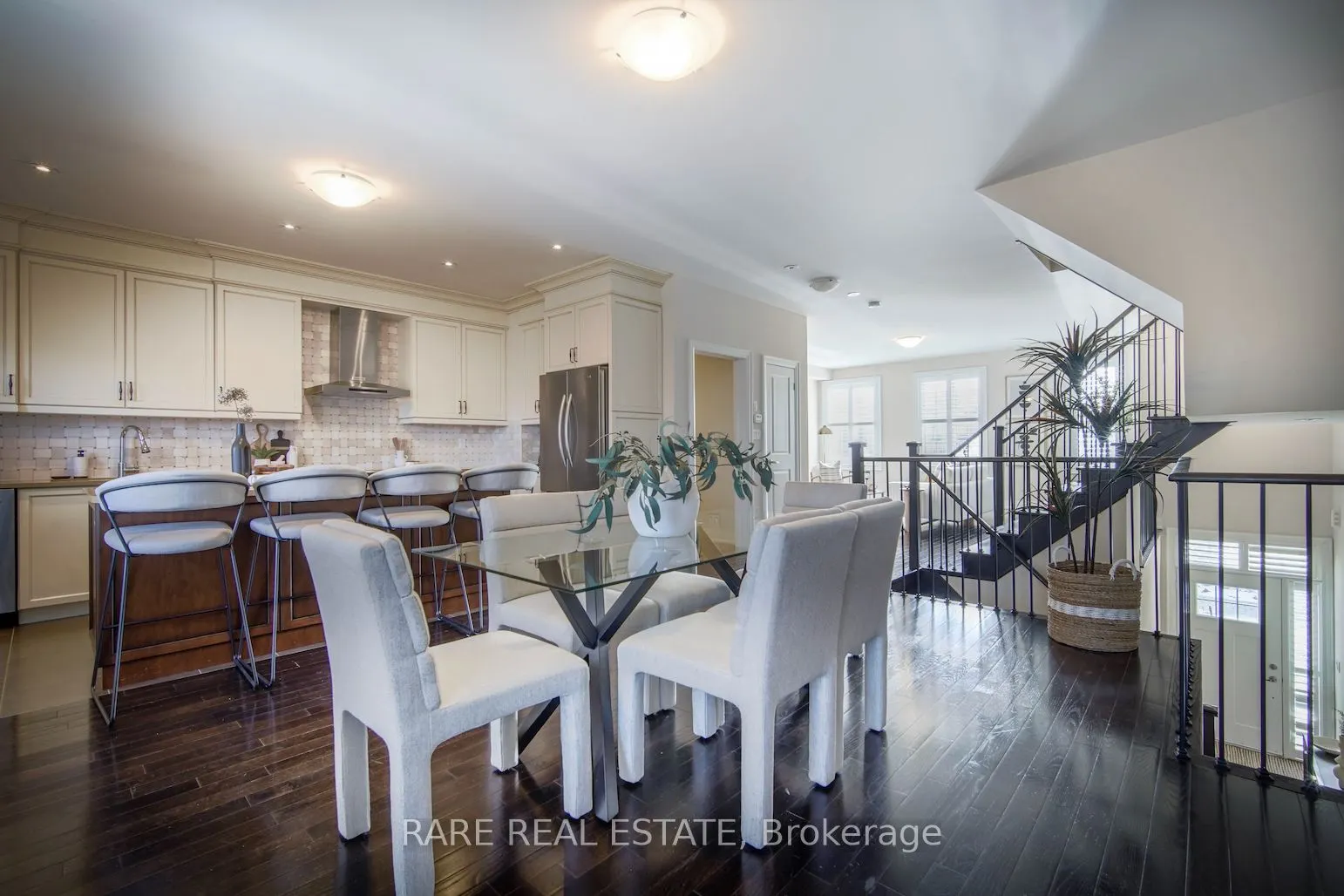 25 Plowman Lane