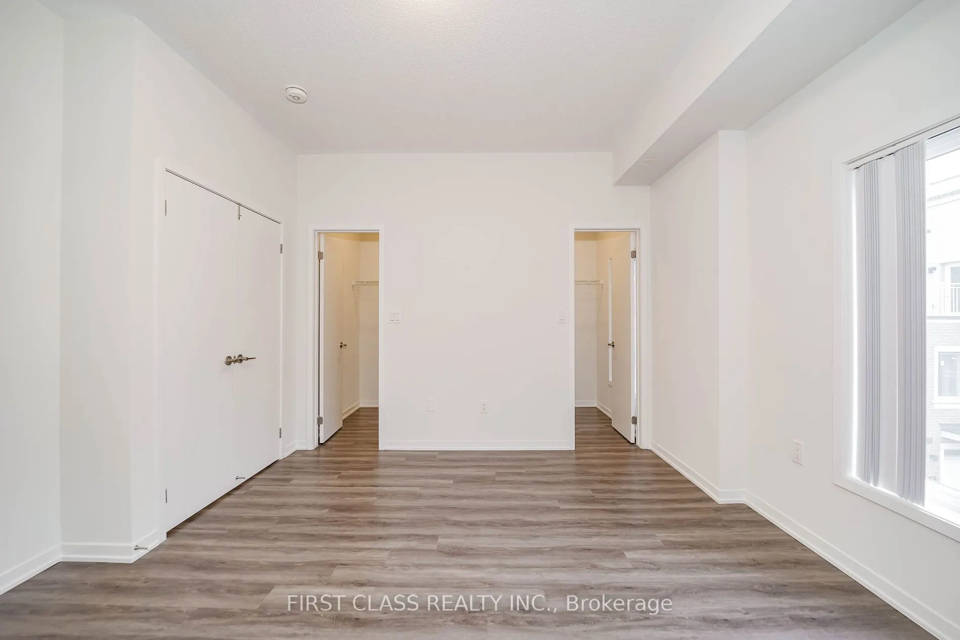 27 Mable Smith Way, #333