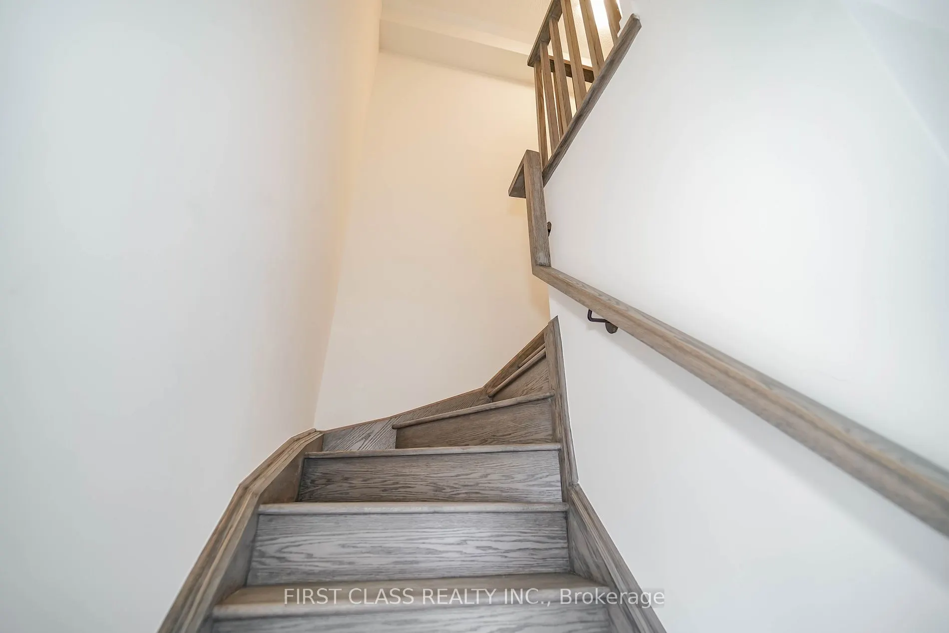 27 Mable Smith Way, #333