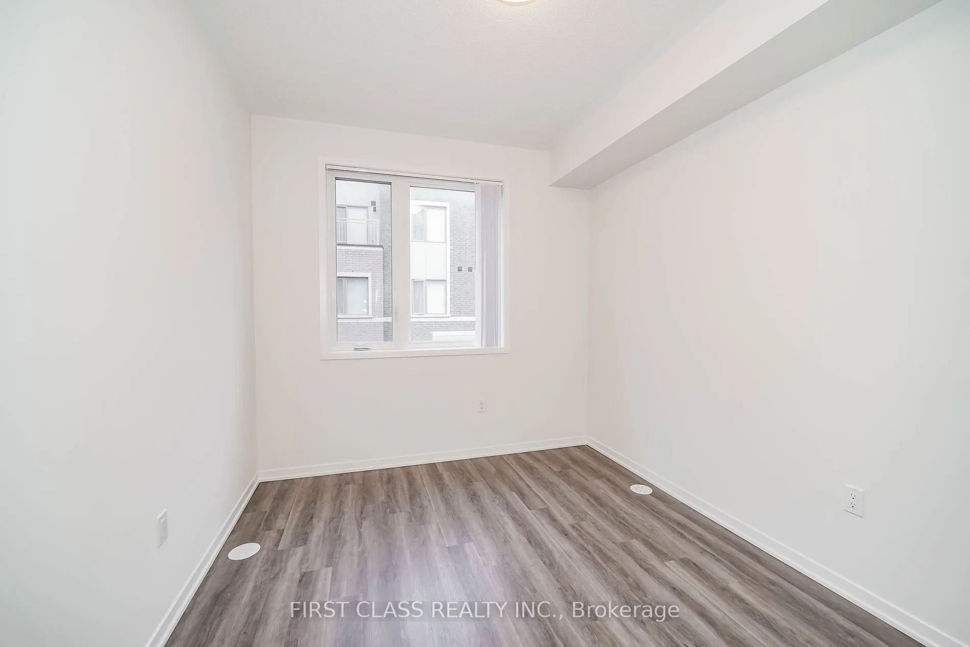 27 Mable Smith Way, #333