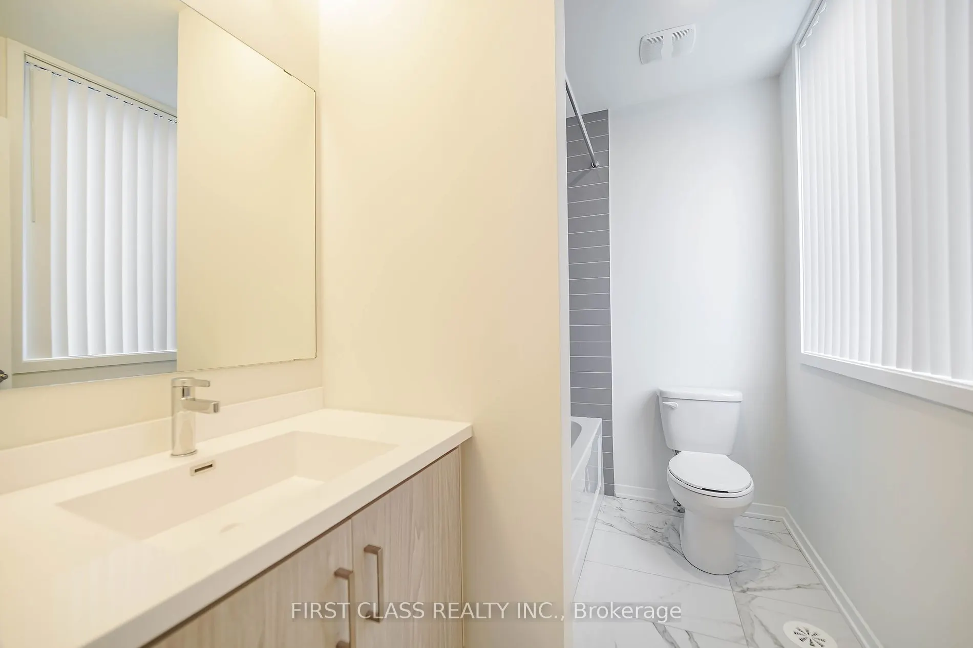 27 Mable Smith Way, #333