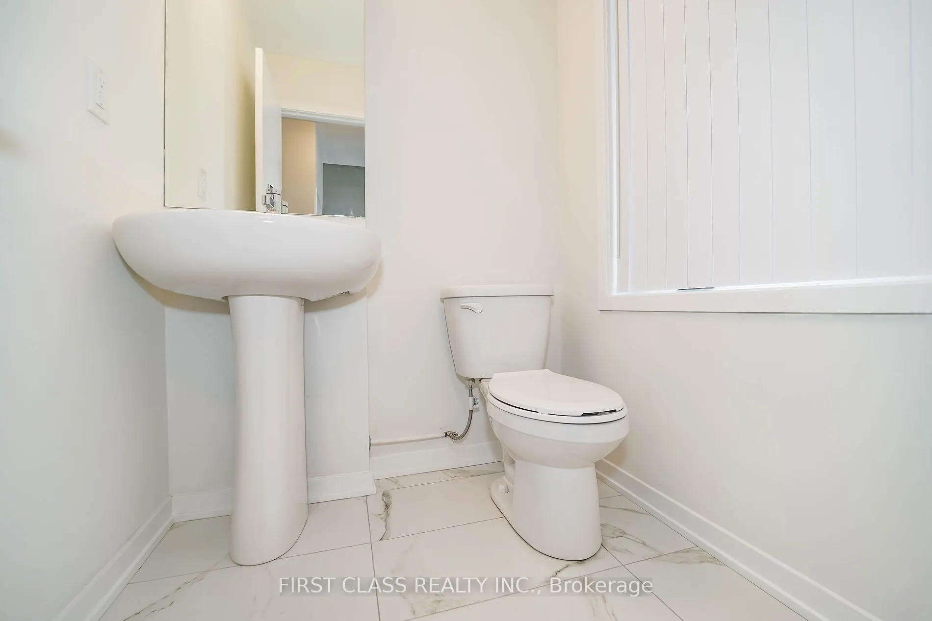 27 Mable Smith Way, #333