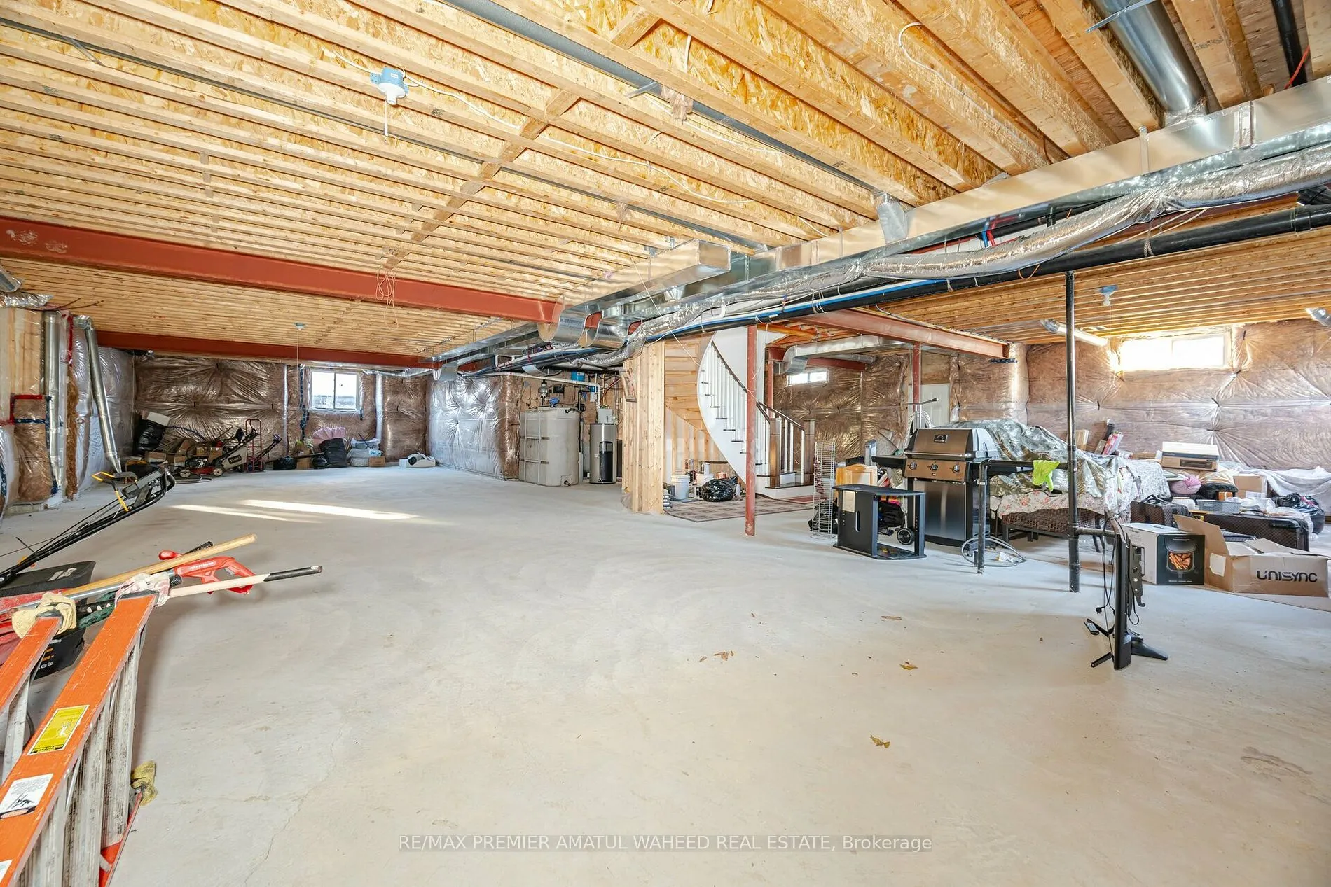 6 Old Forge Dr