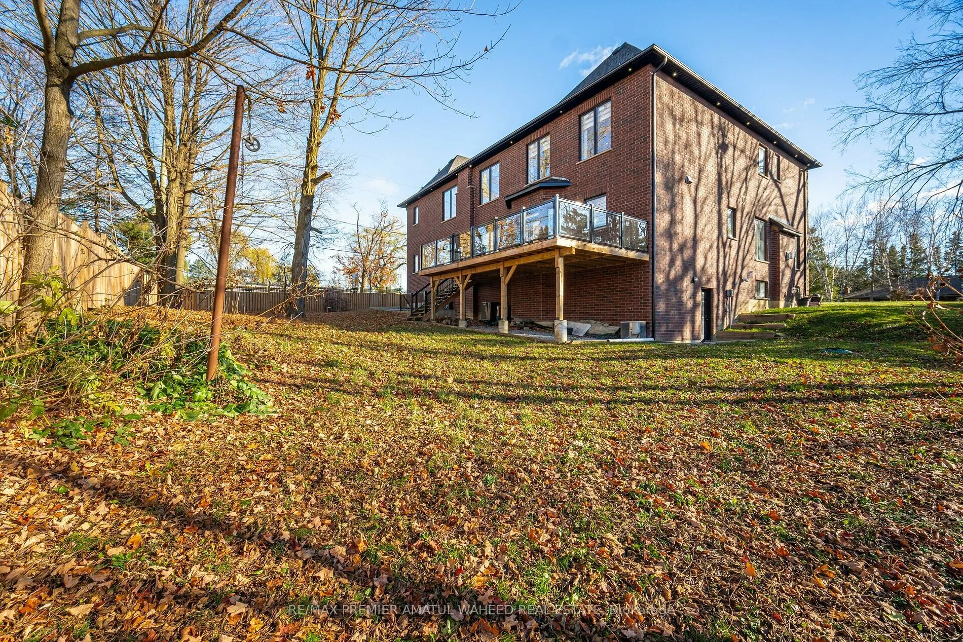 6 Old Forge Dr