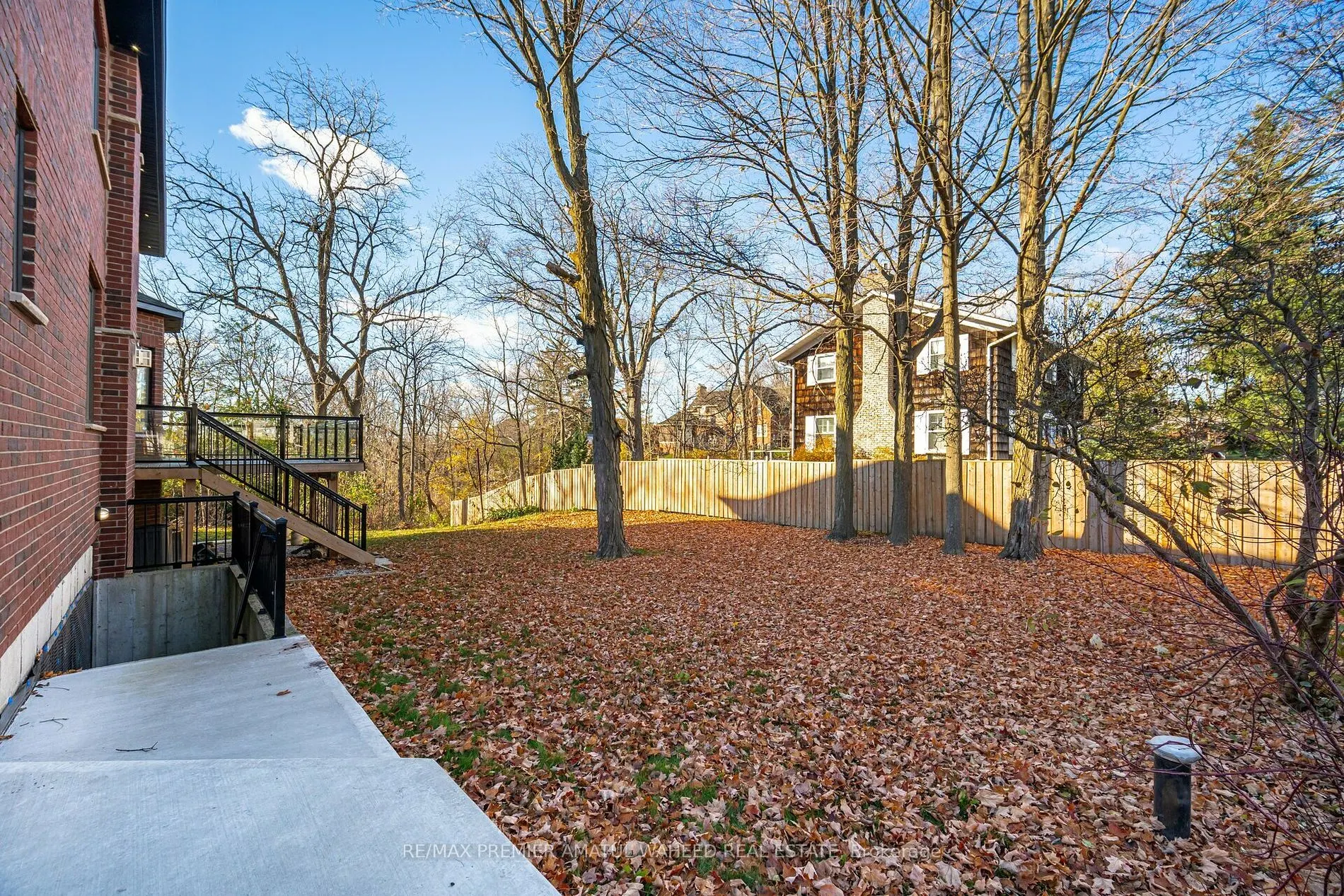 6 Old Forge Dr