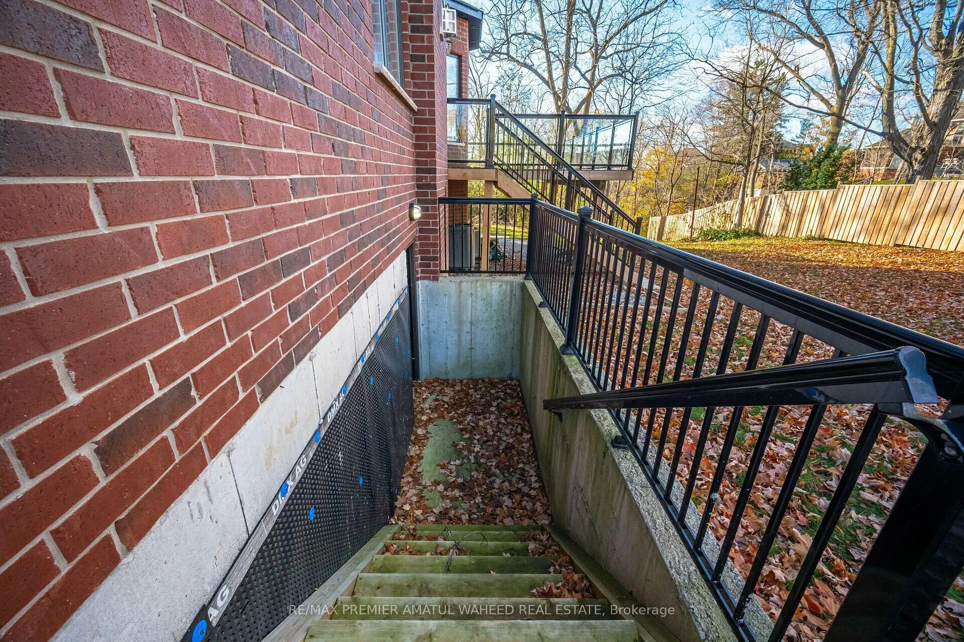 6 Old Forge Dr