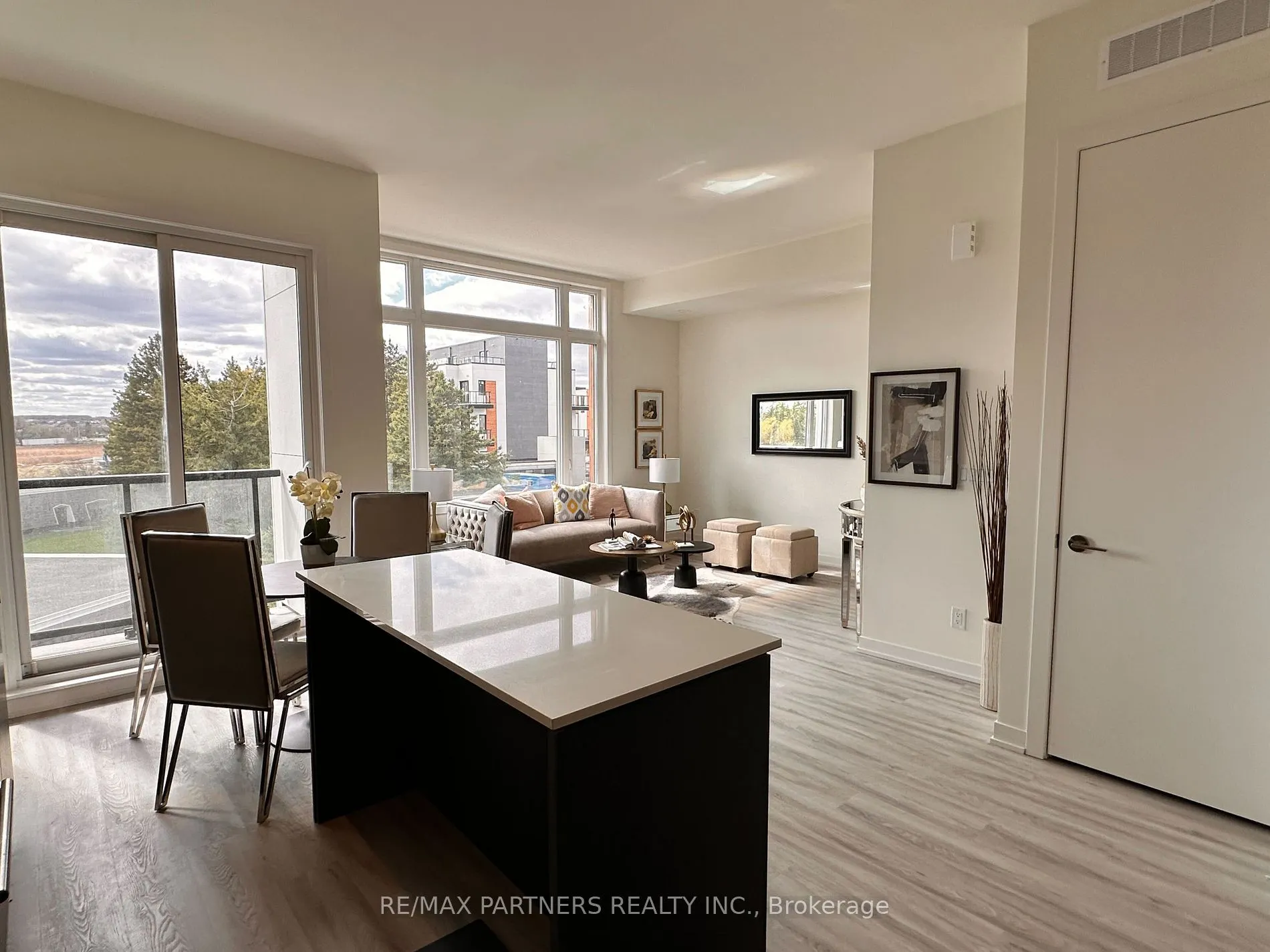 6 Steckley House Lane, #311