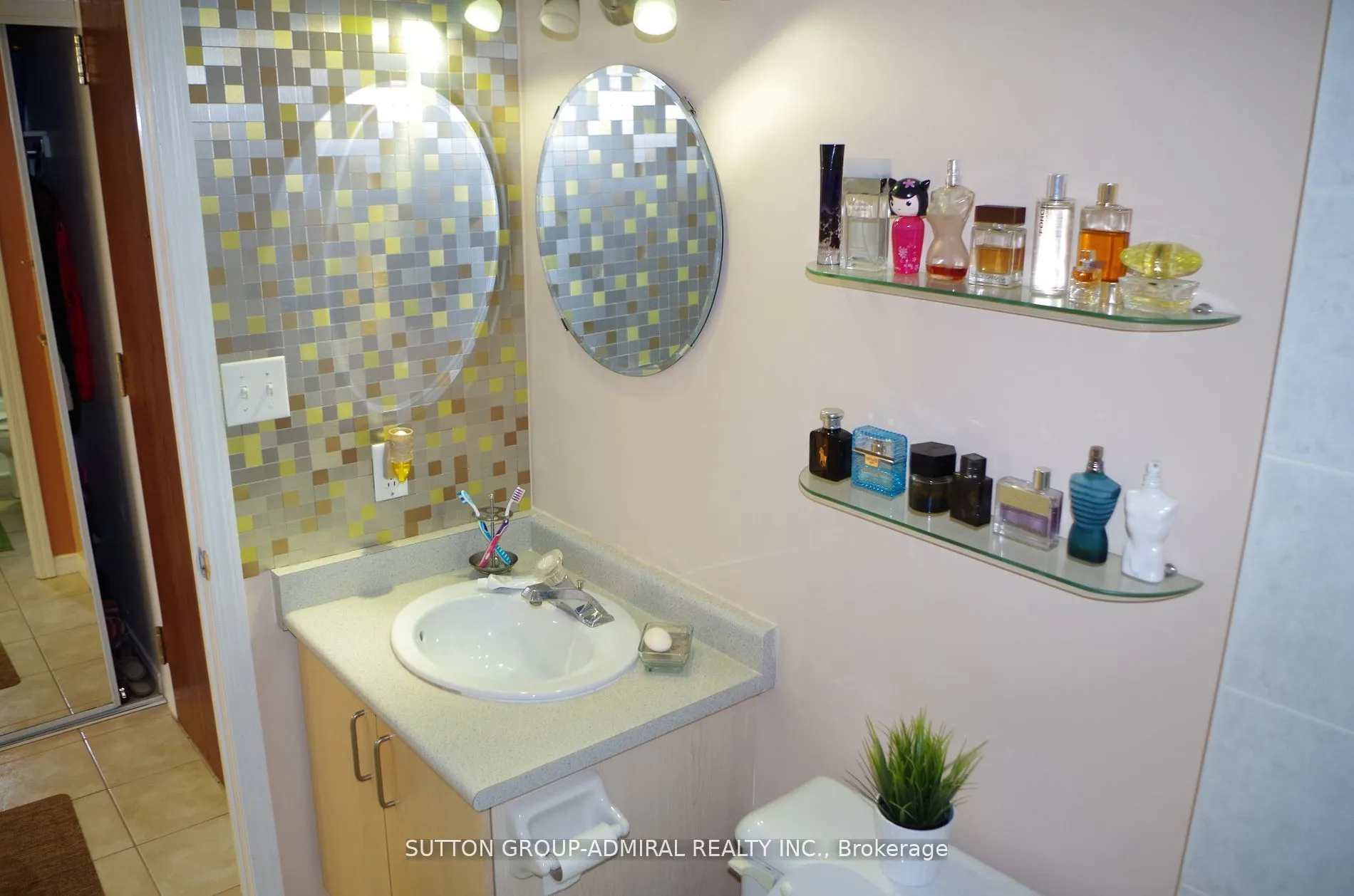 3 Ellesmere St, #PH18