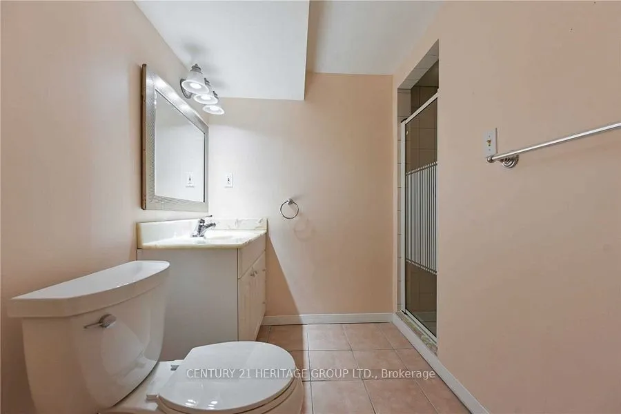 16 Cavalier Cres