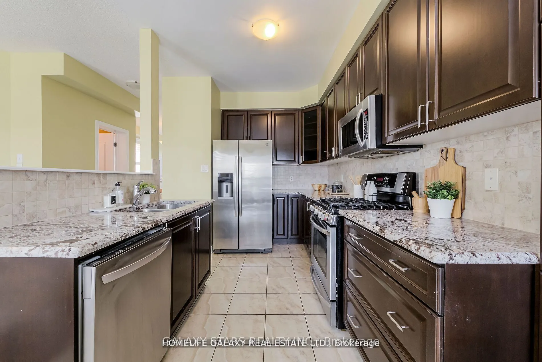 17 Ivy Stone Crt