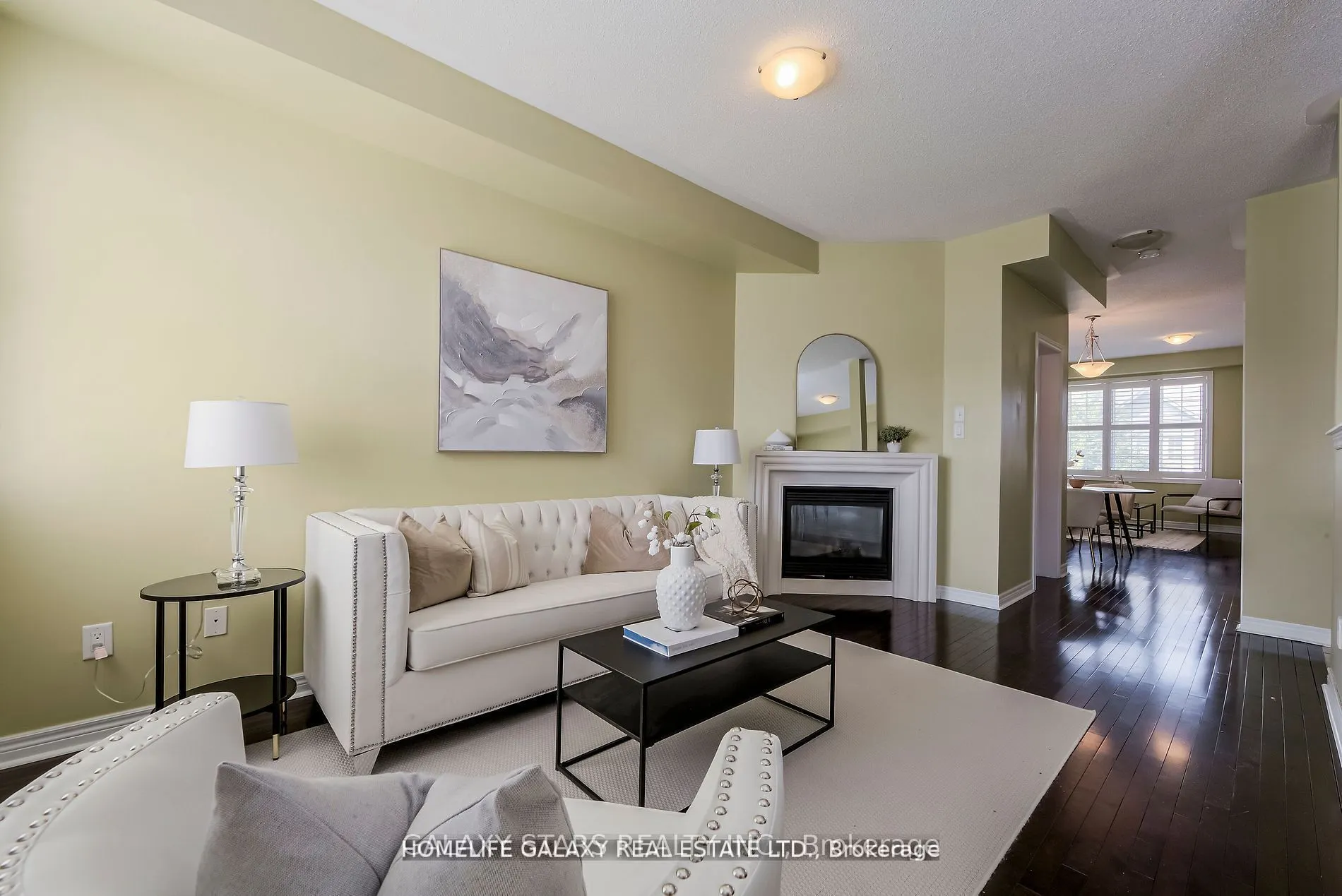 17 Ivy Stone Crt