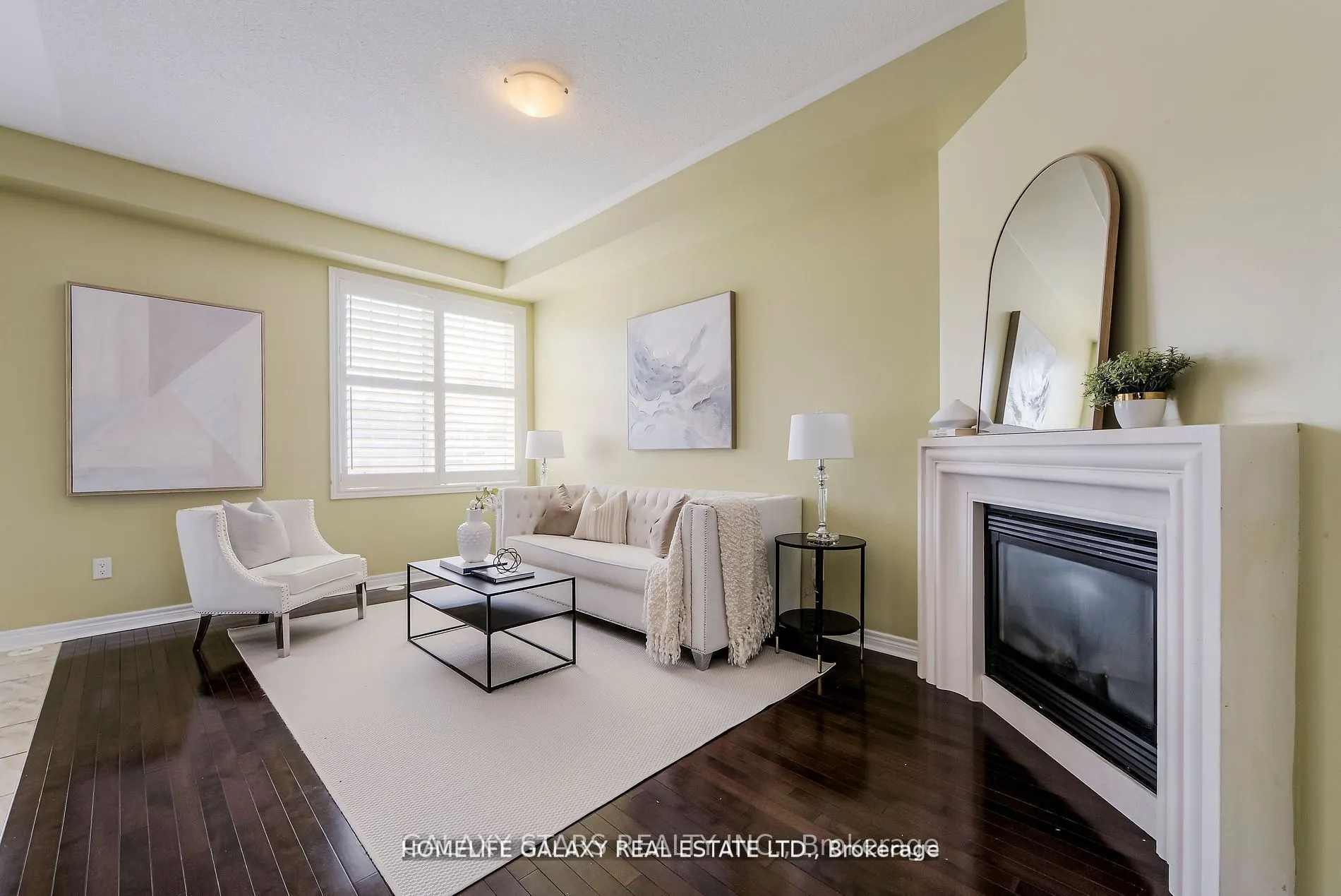 17 Ivy Stone Crt