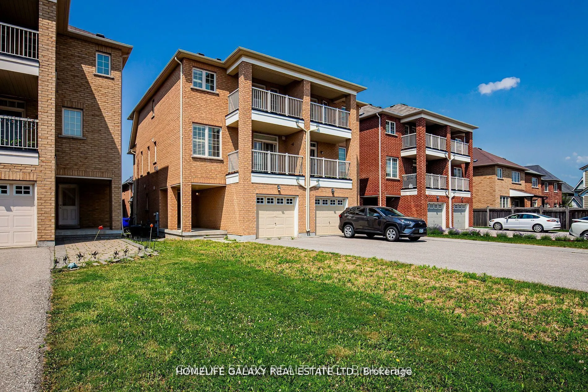 17 Ivy Stone Crt