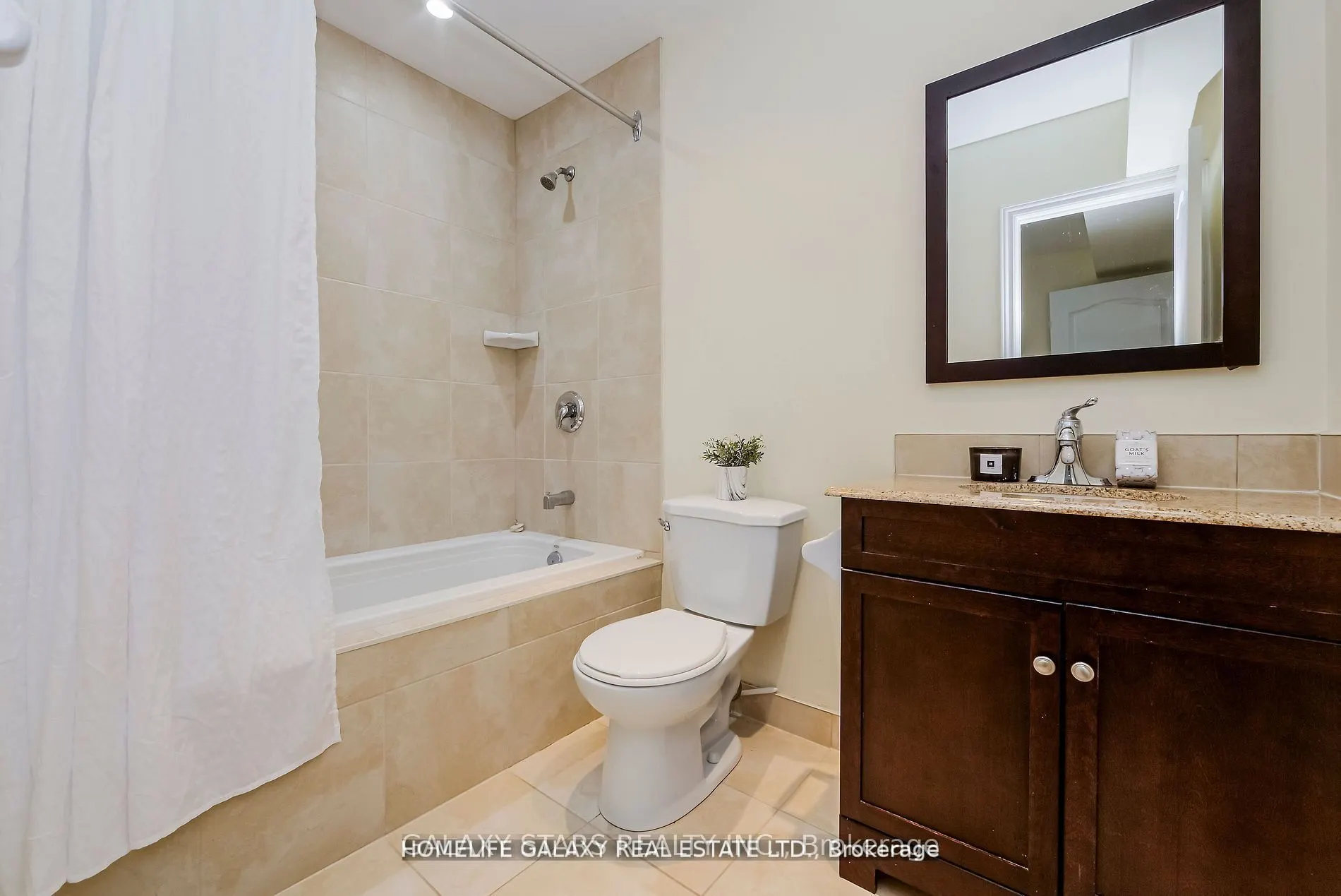 17 Ivy Stone Crt
