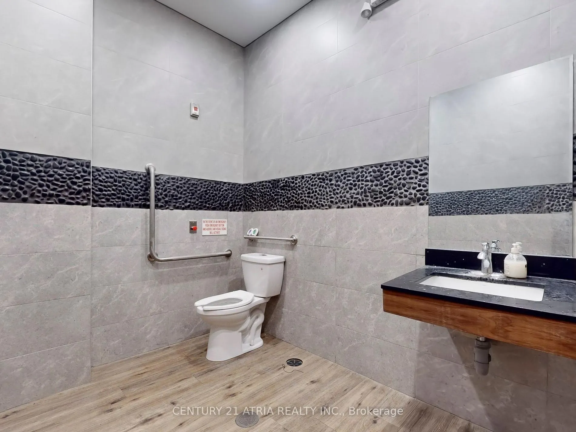 3255 Rutherford Rd, #33