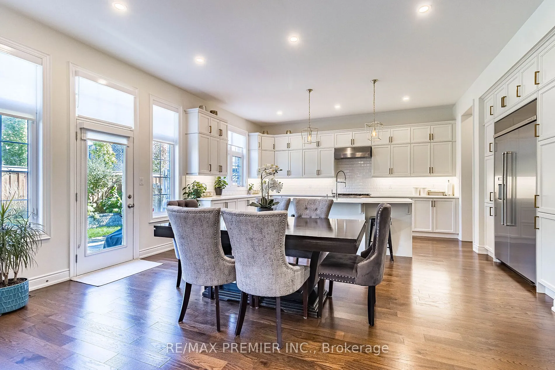 23 Grace Lake Crt