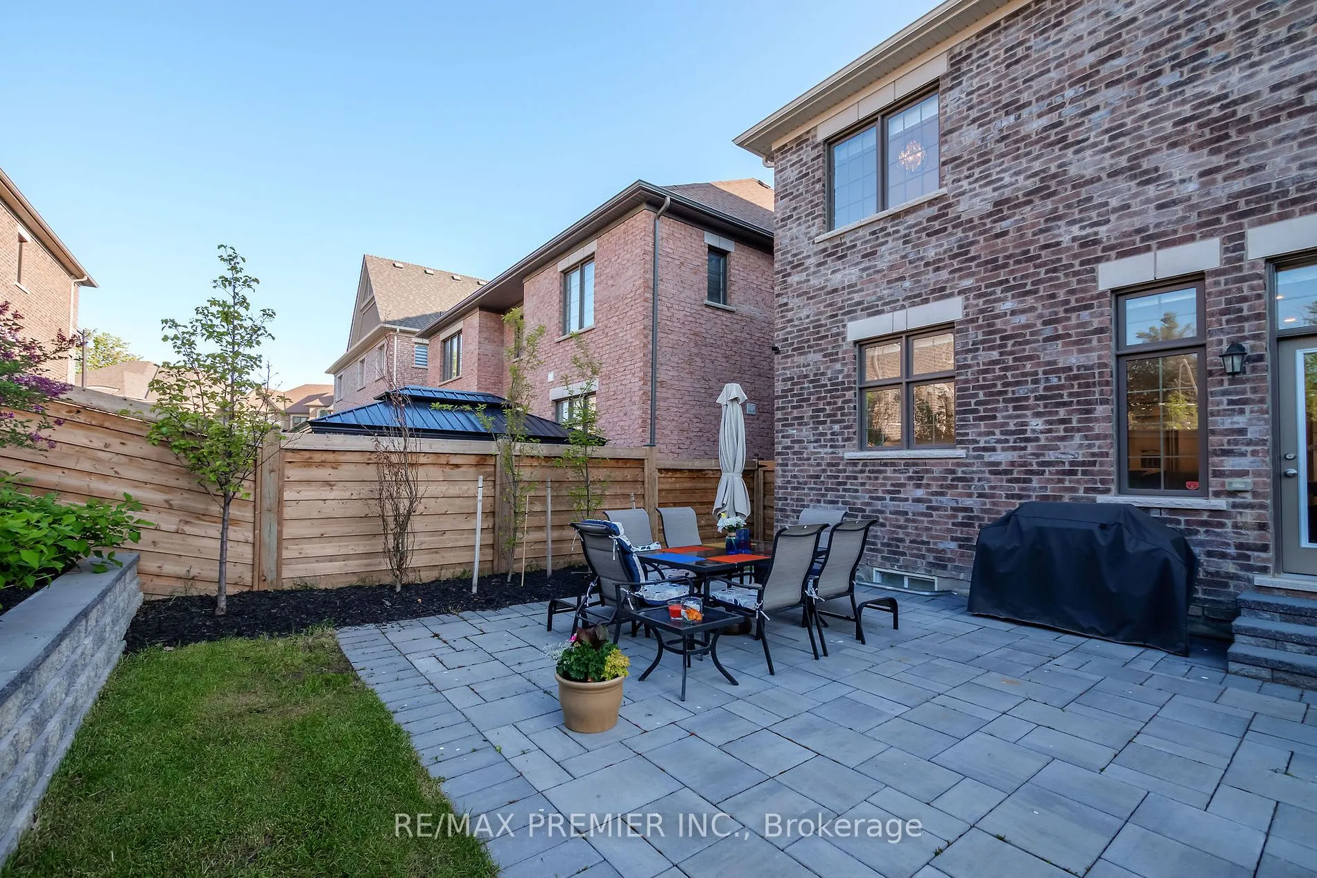 23 Grace Lake Crt