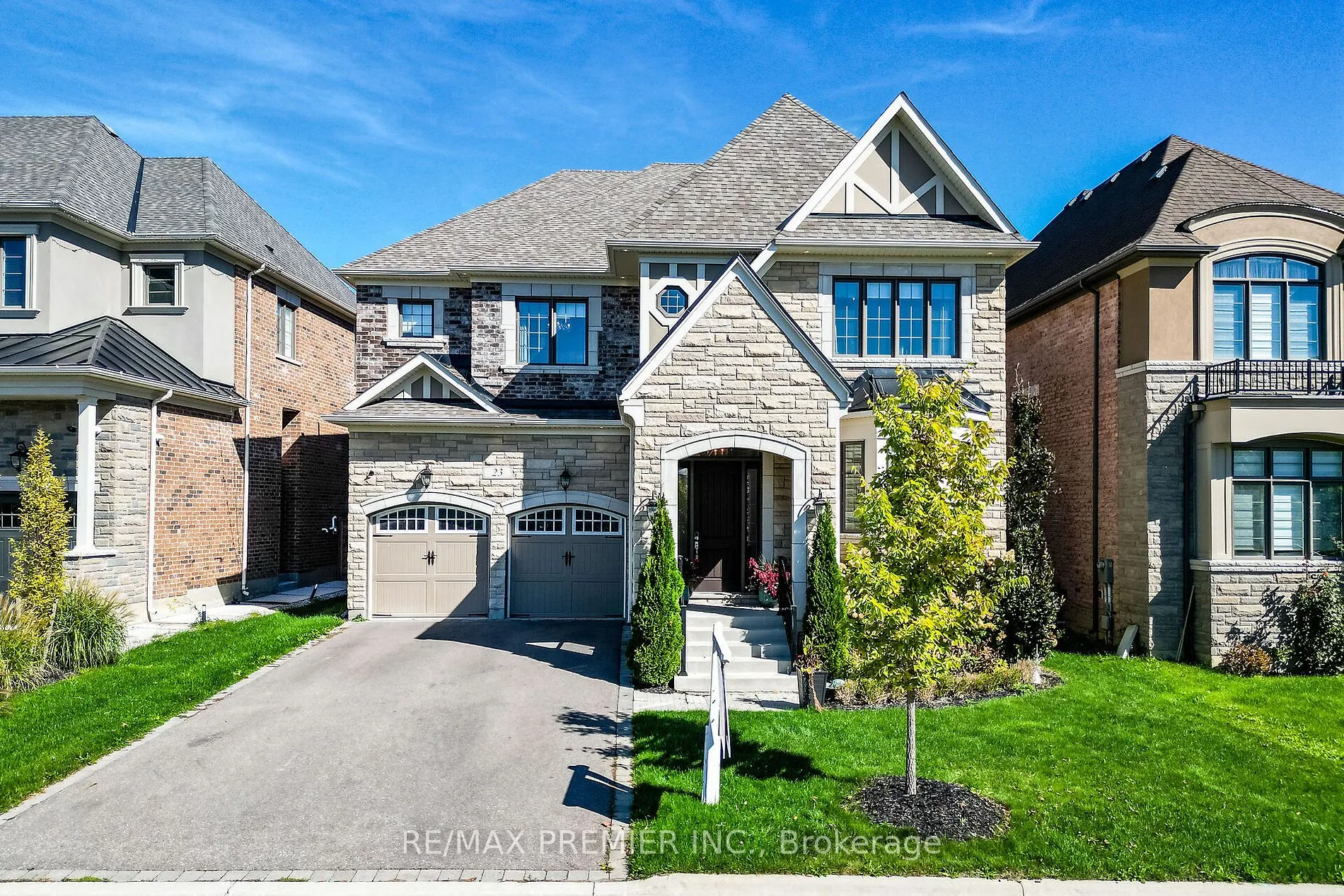 23 Grace Lake Crt