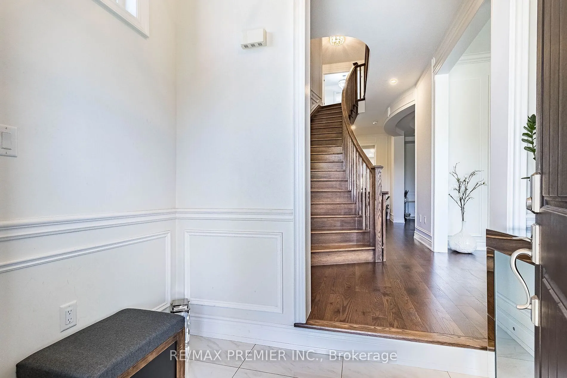 23 Grace Lake Crt