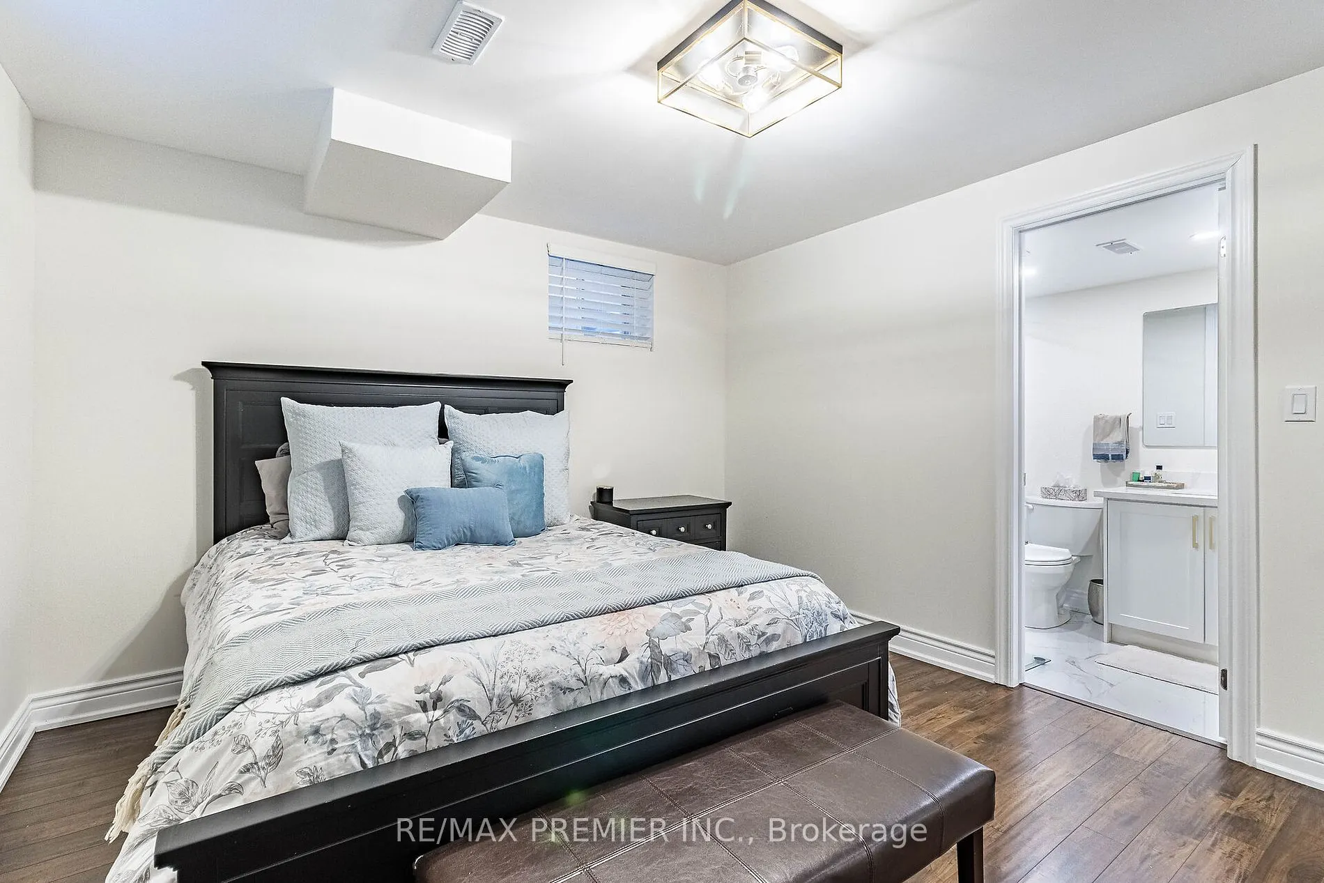 23 Grace Lake Crt