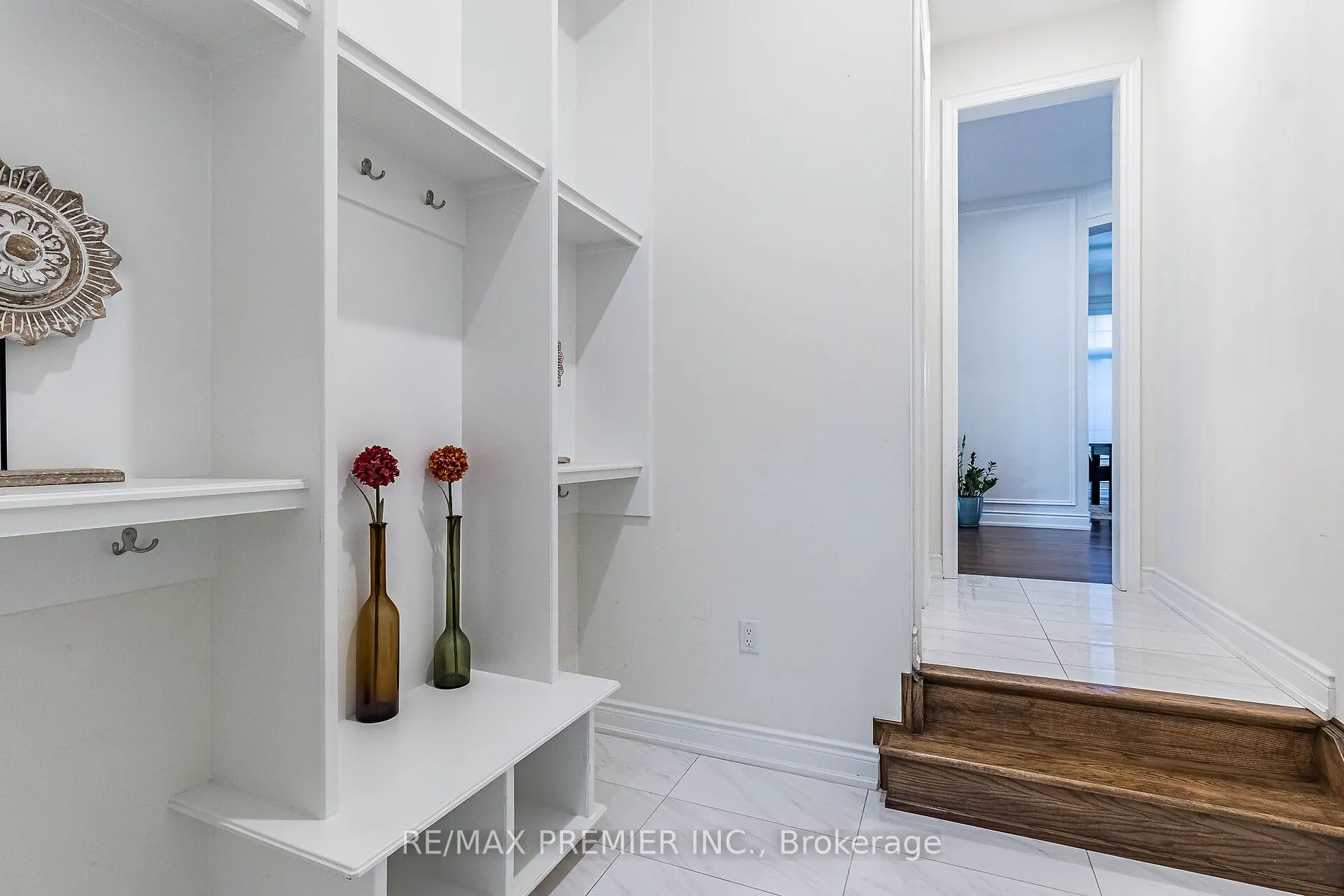 23 Grace Lake Crt