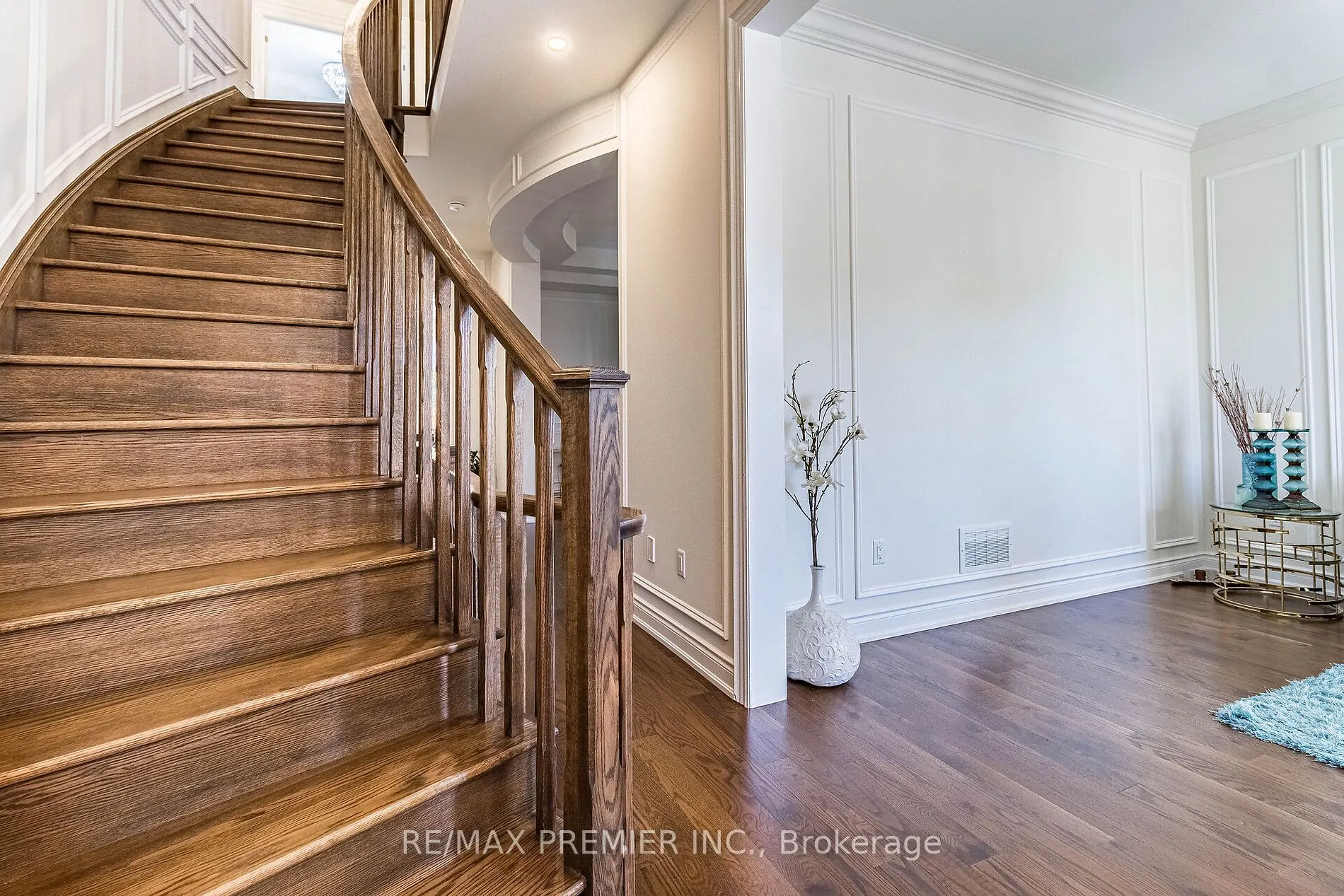 23 Grace Lake Crt