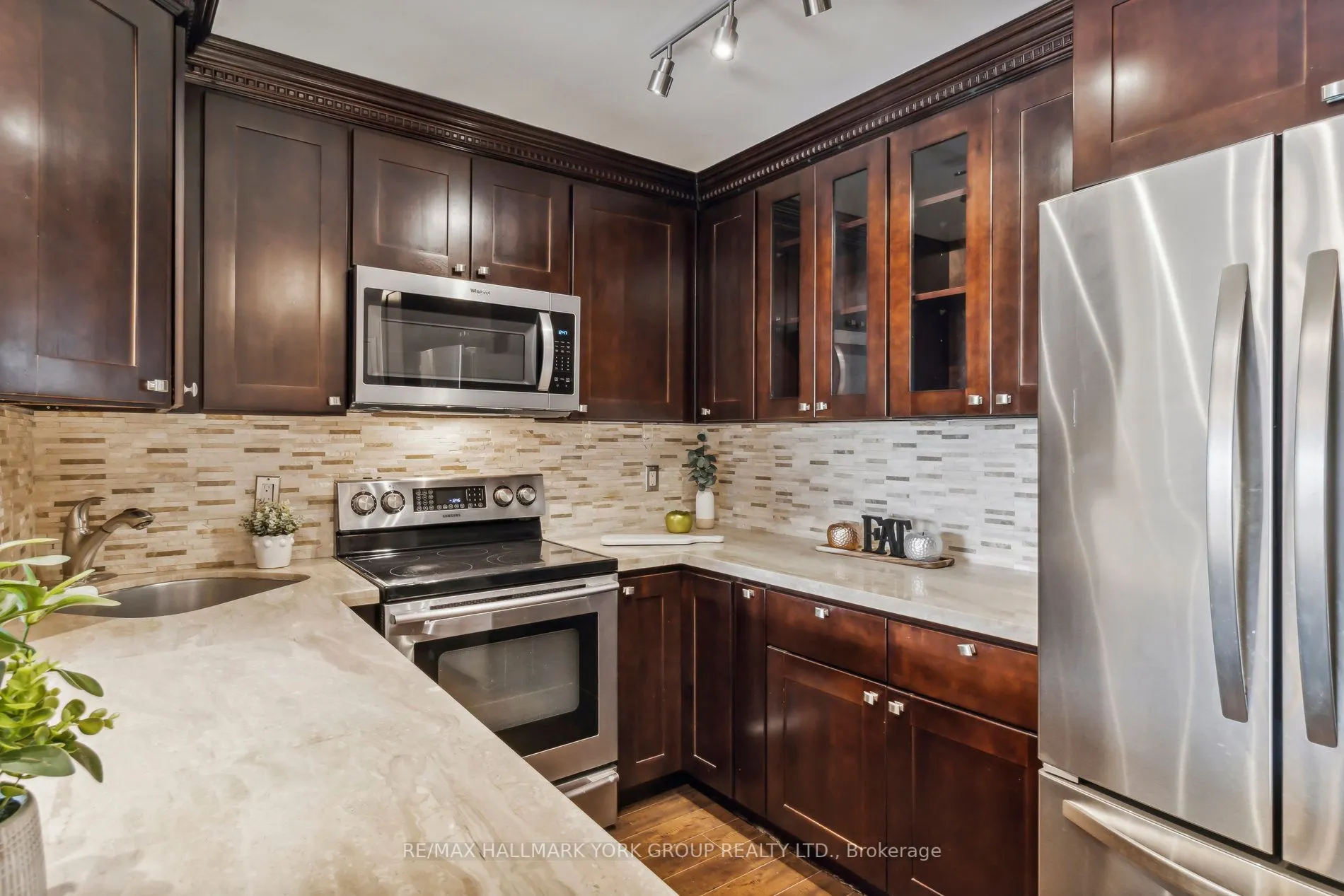 11 Townsgate Dr, #1212
