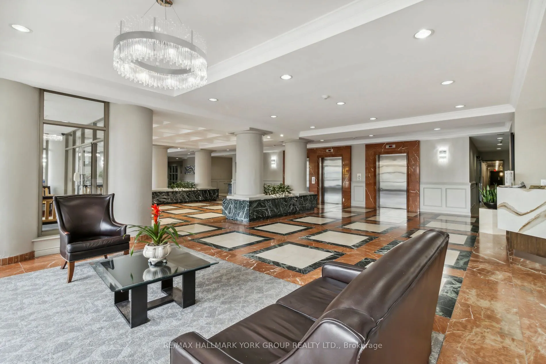 11 Townsgate Dr, #1212