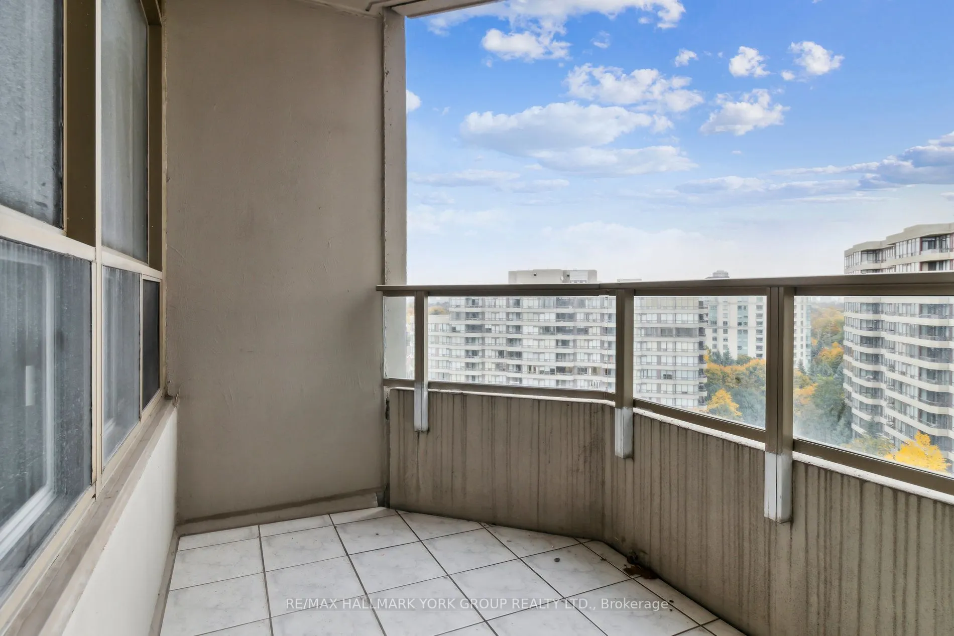 11 Townsgate Dr, #1212
