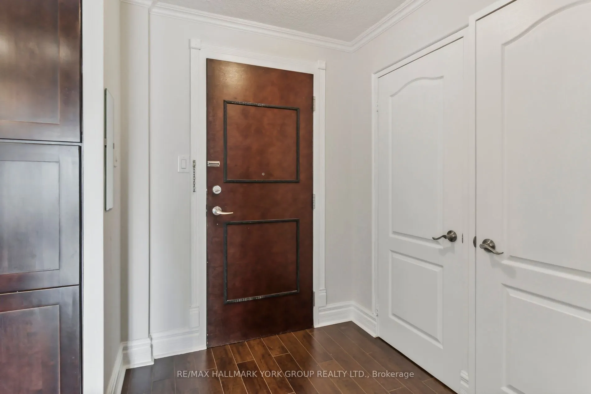 11 Townsgate Dr, #1212