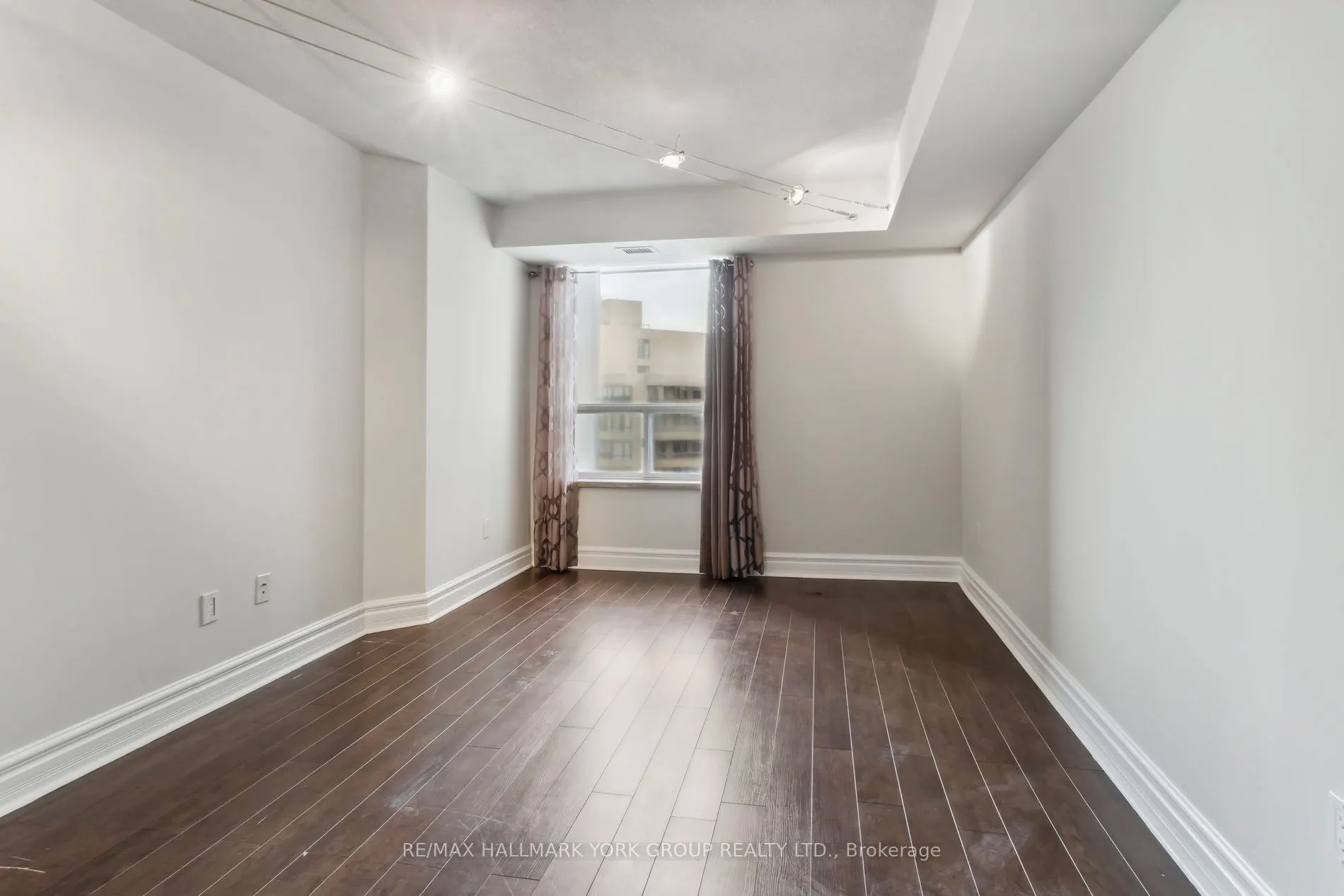 11 Townsgate Dr, #1212