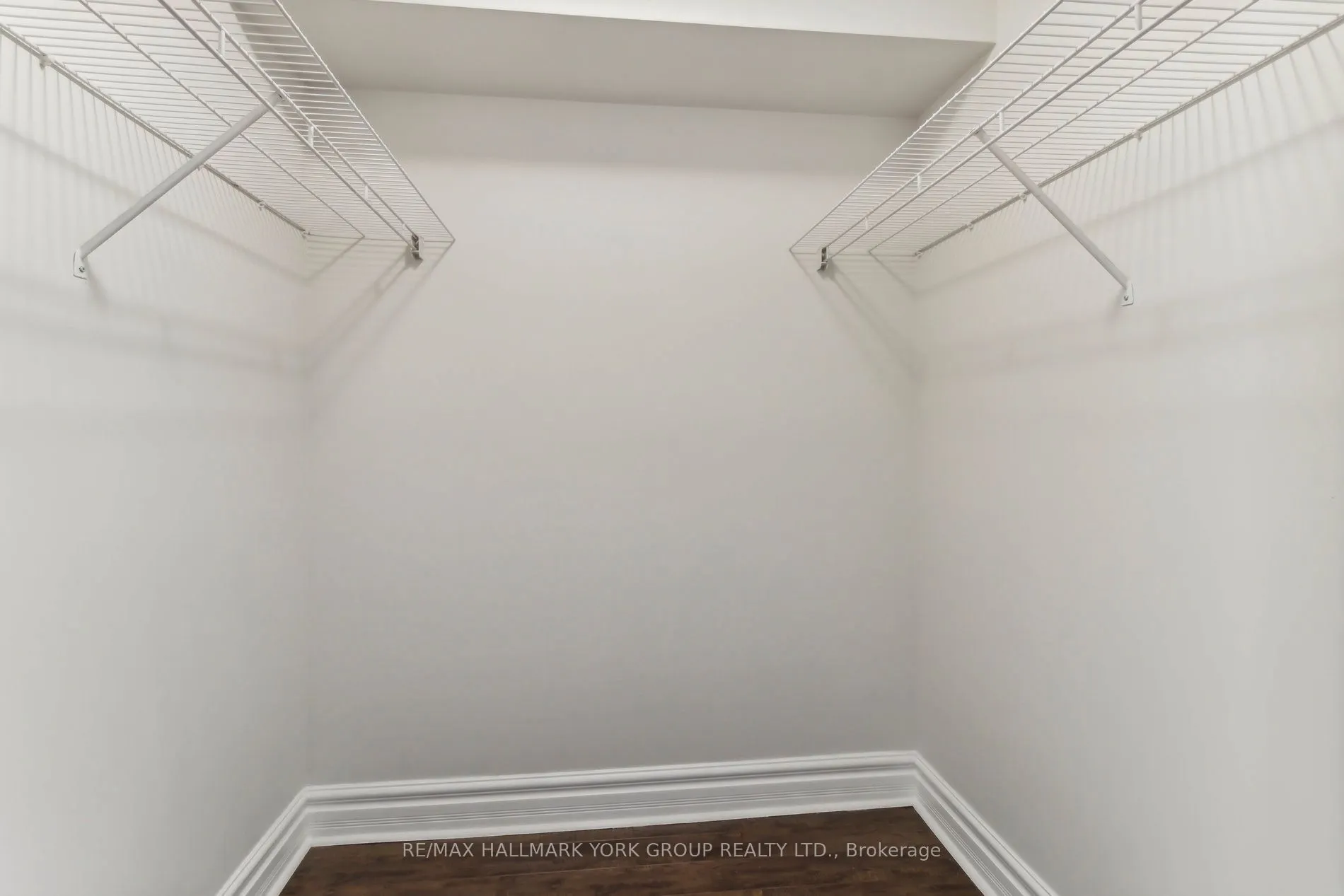 11 Townsgate Dr, #1212