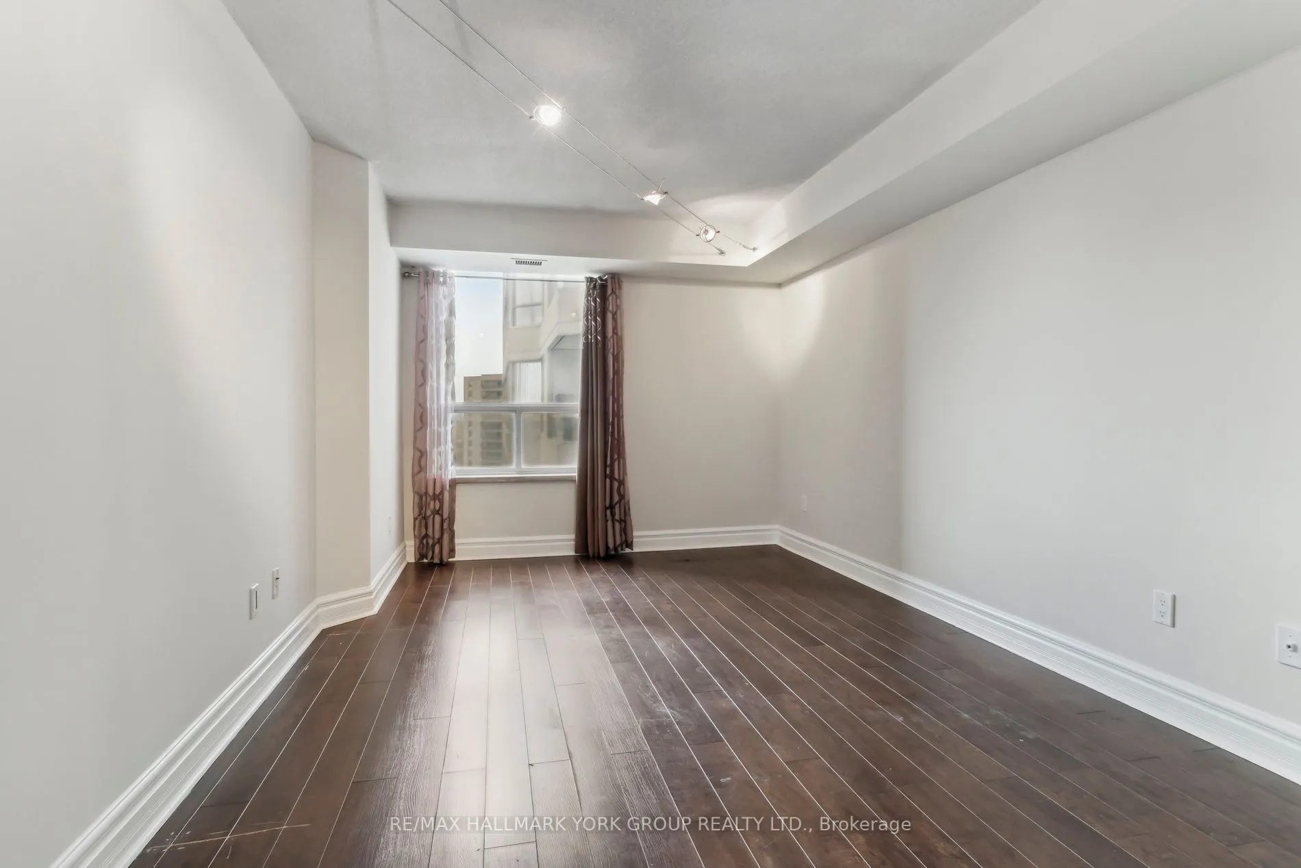 11 Townsgate Dr, #1212