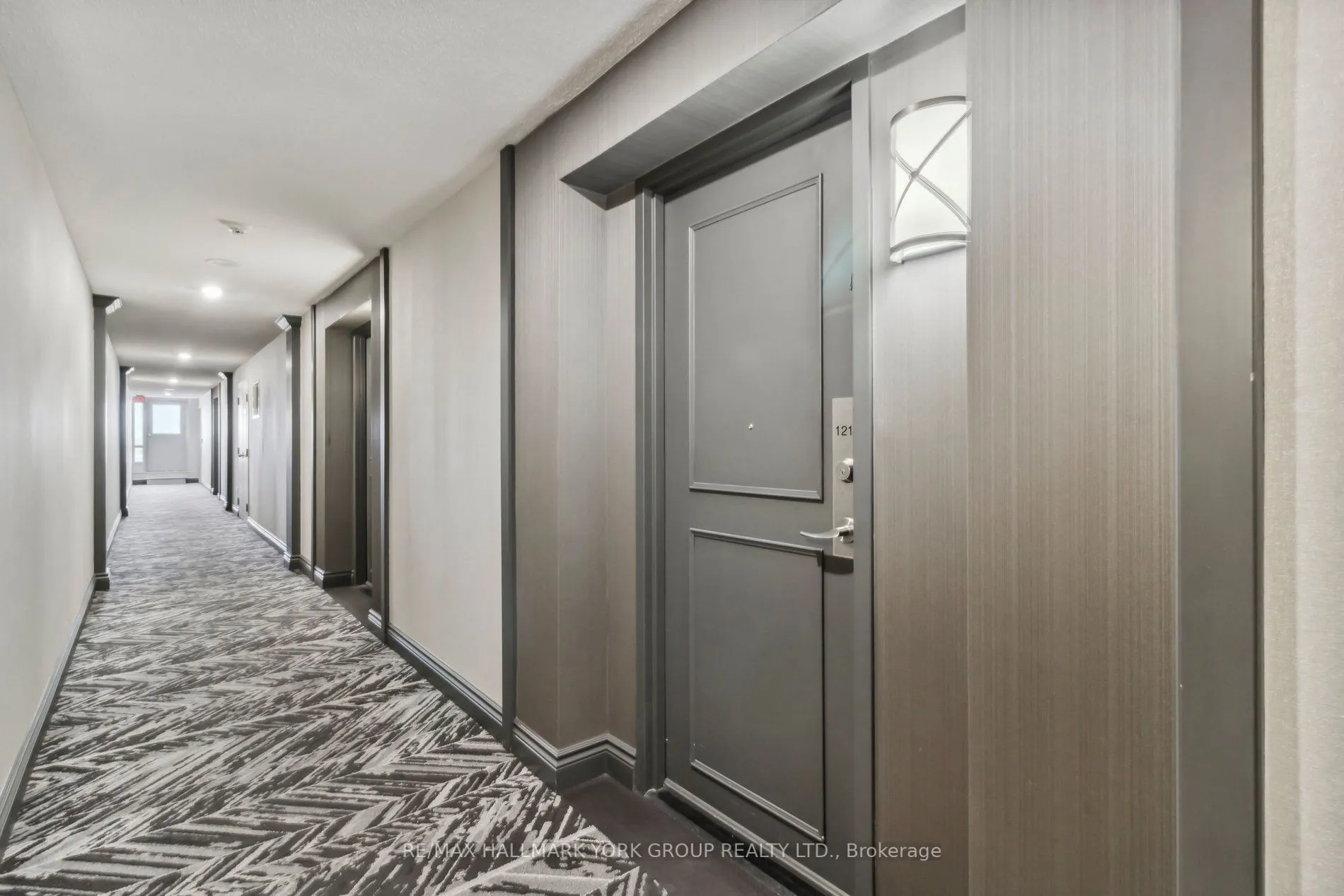 11 Townsgate Dr, #1212