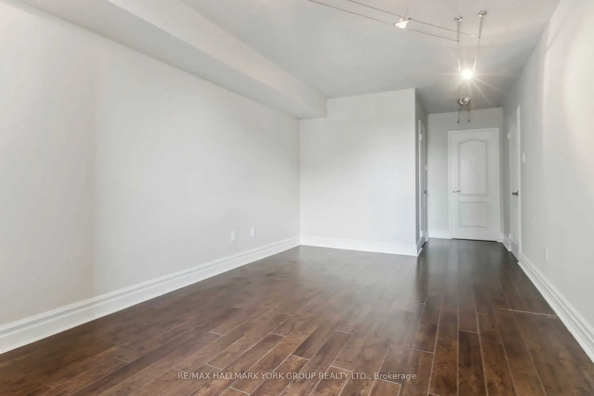 11 Townsgate Dr, #1212