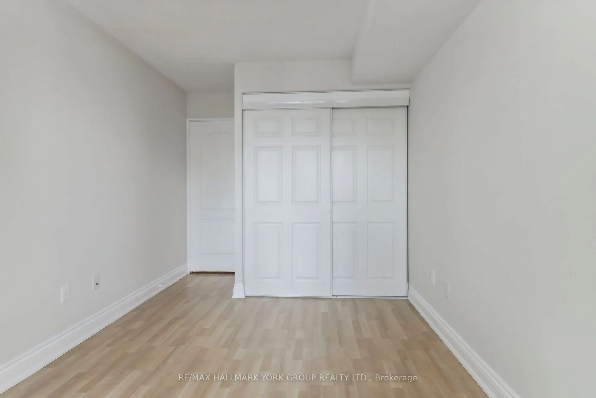 11 Townsgate Dr, #1212