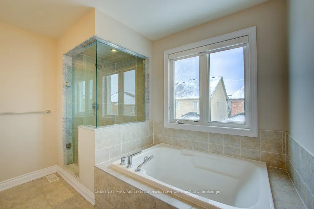 19 Selby Cres
