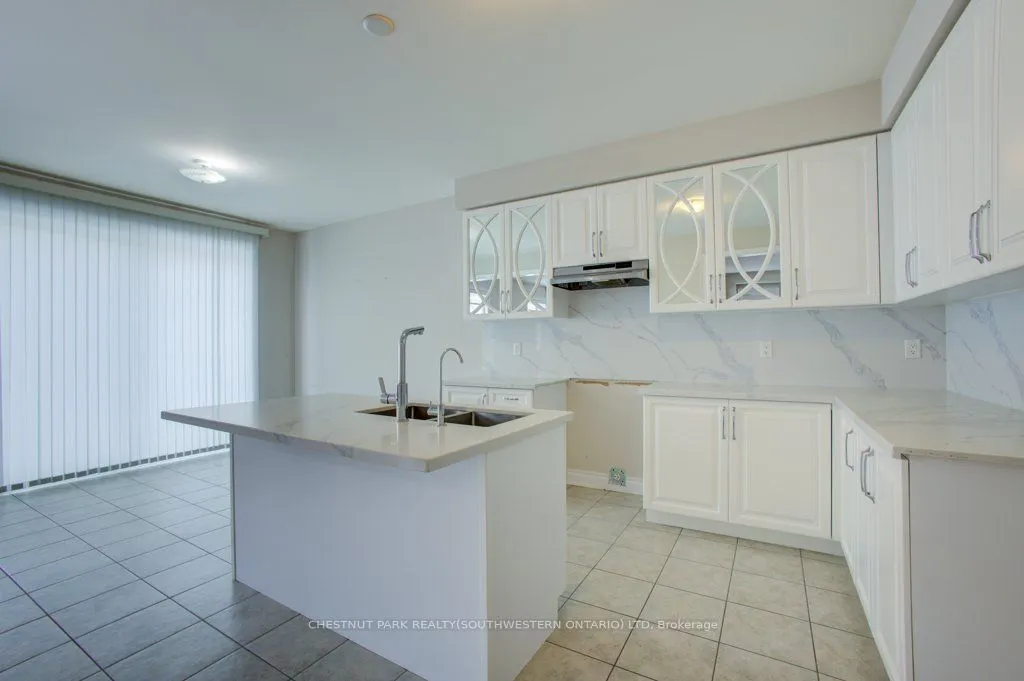 19 Selby Cres