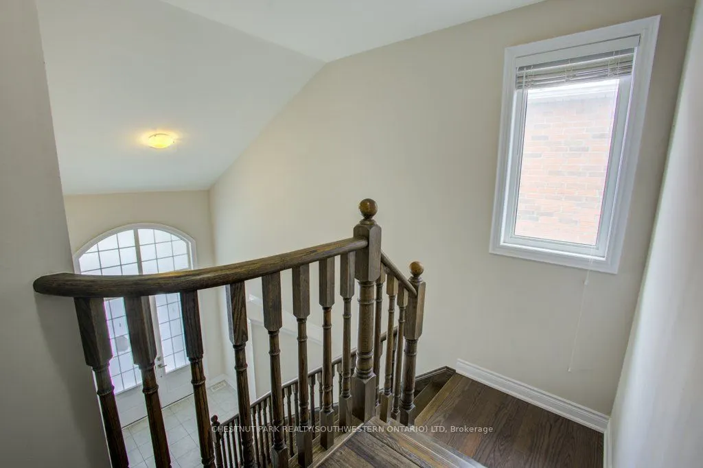 19 Selby Cres