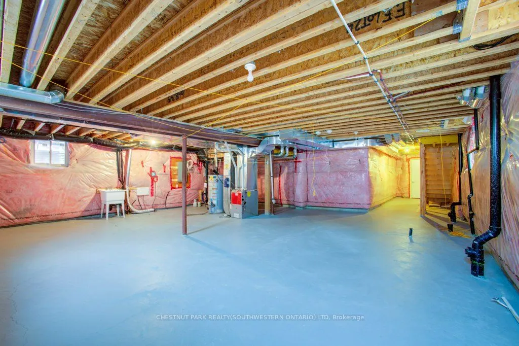 19 Selby Cres