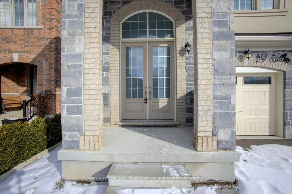 19 Selby Cres
