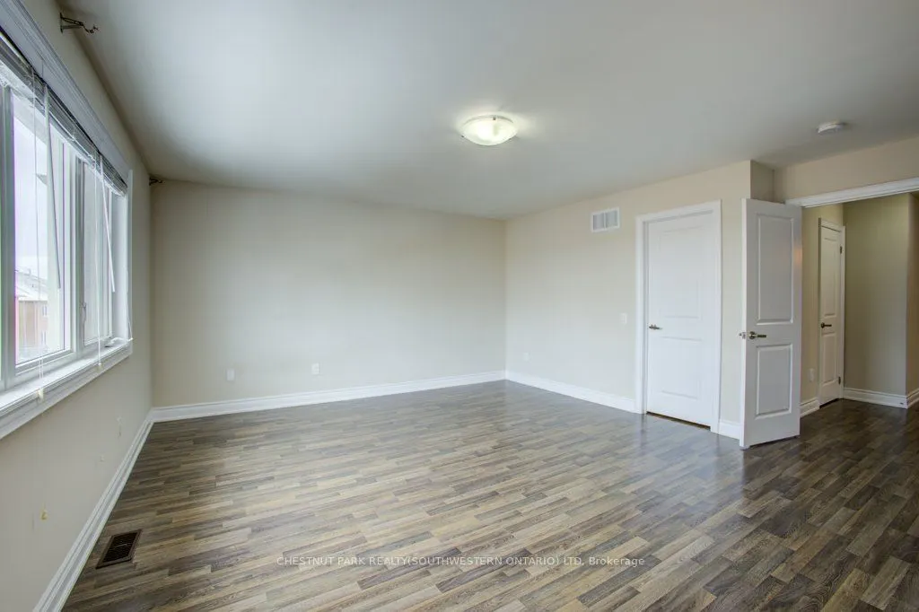 19 Selby Cres