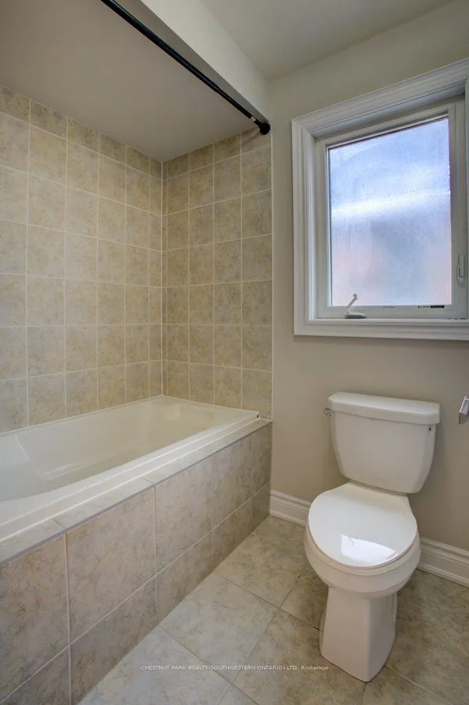 19 Selby Cres