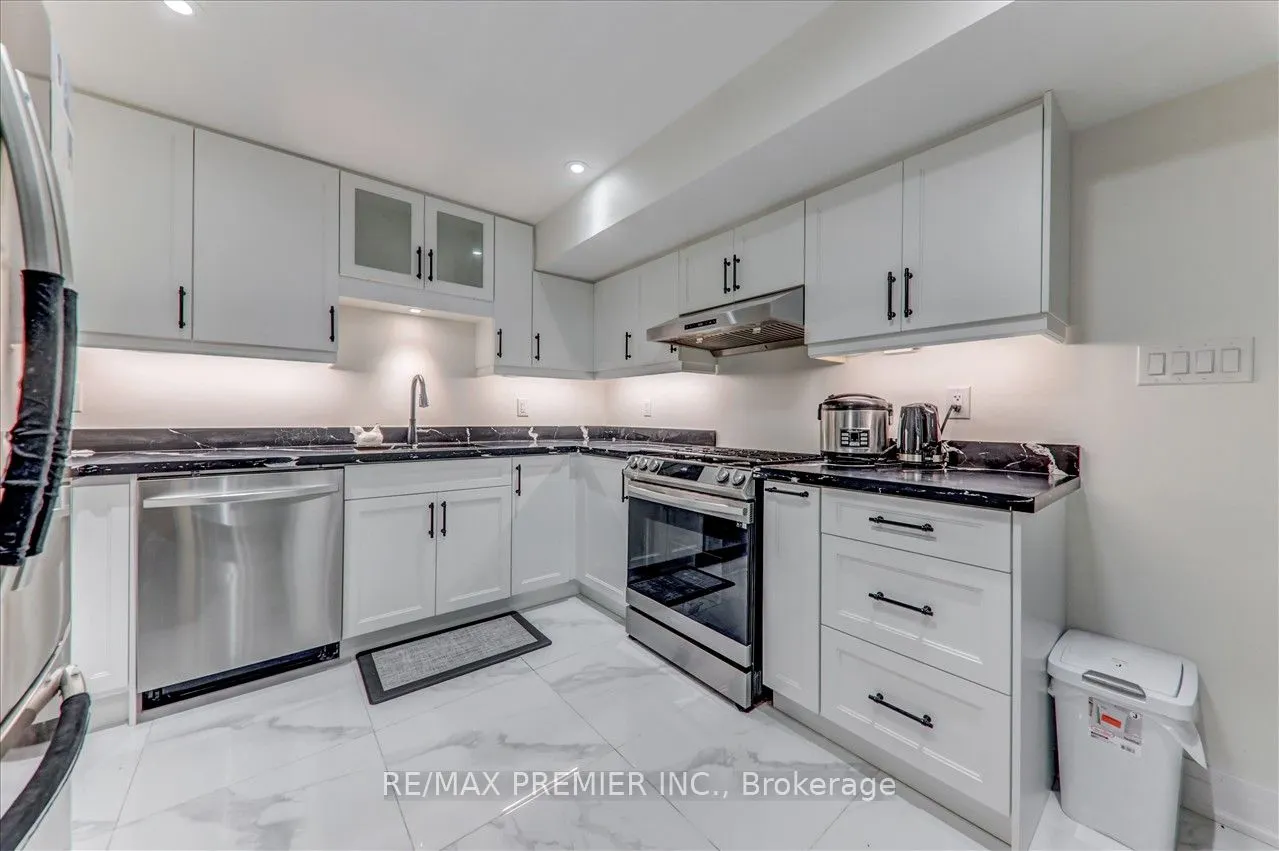 99 Benjamin Dr