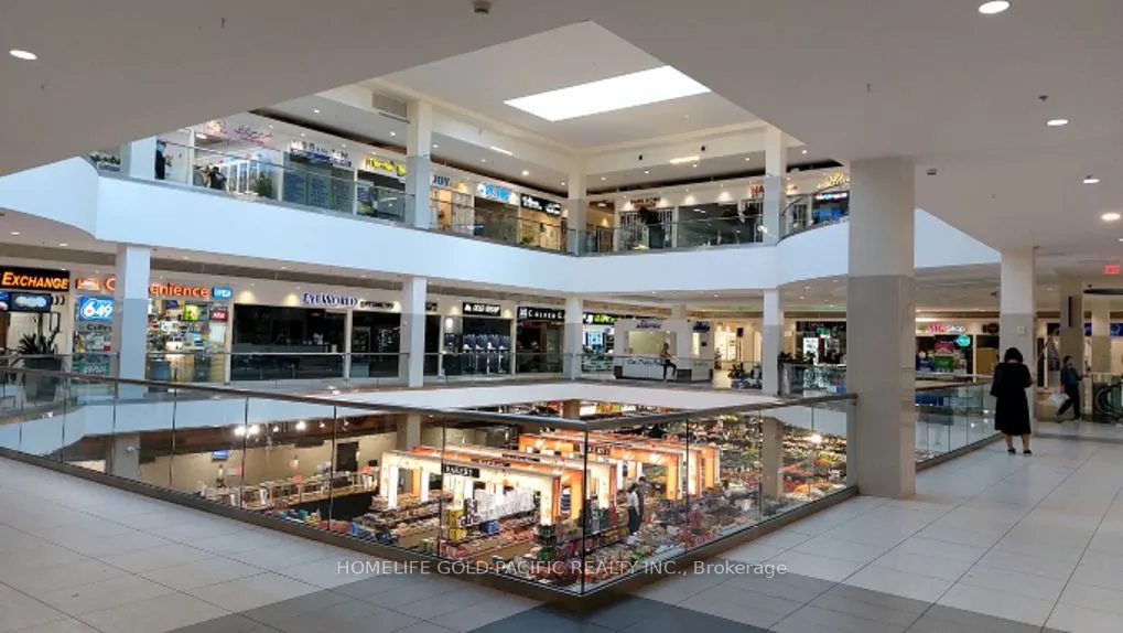 7181 Yonge Street, #162