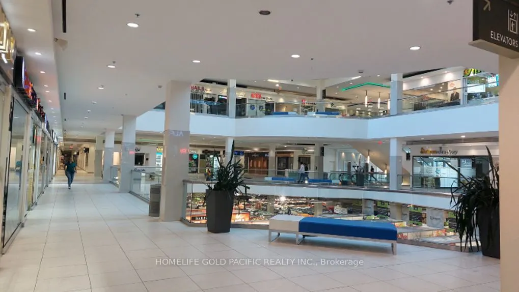 7181 Yonge Street, #162