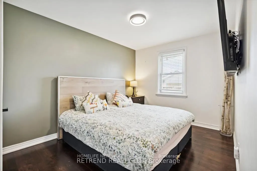 440 Fernleigh Circ S