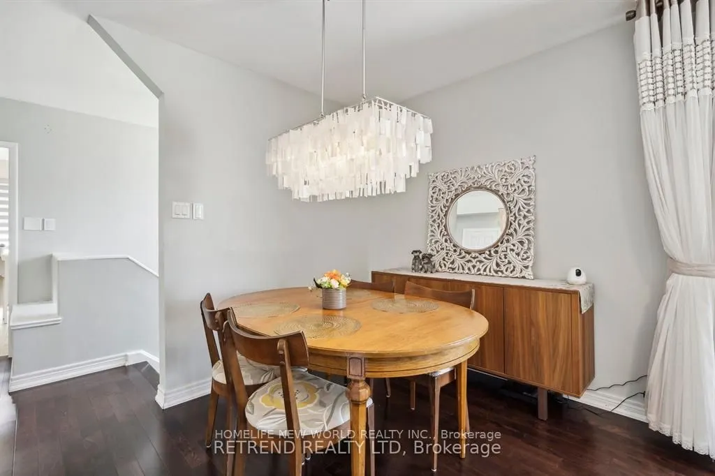 440 Fernleigh Circ S