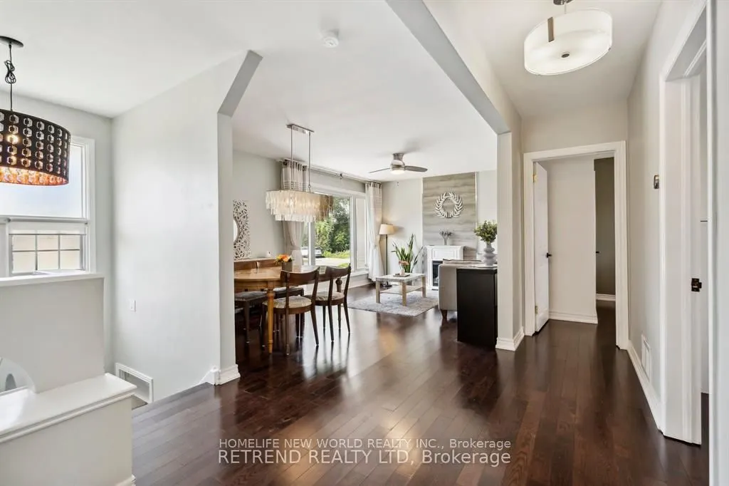 440 Fernleigh Circ S