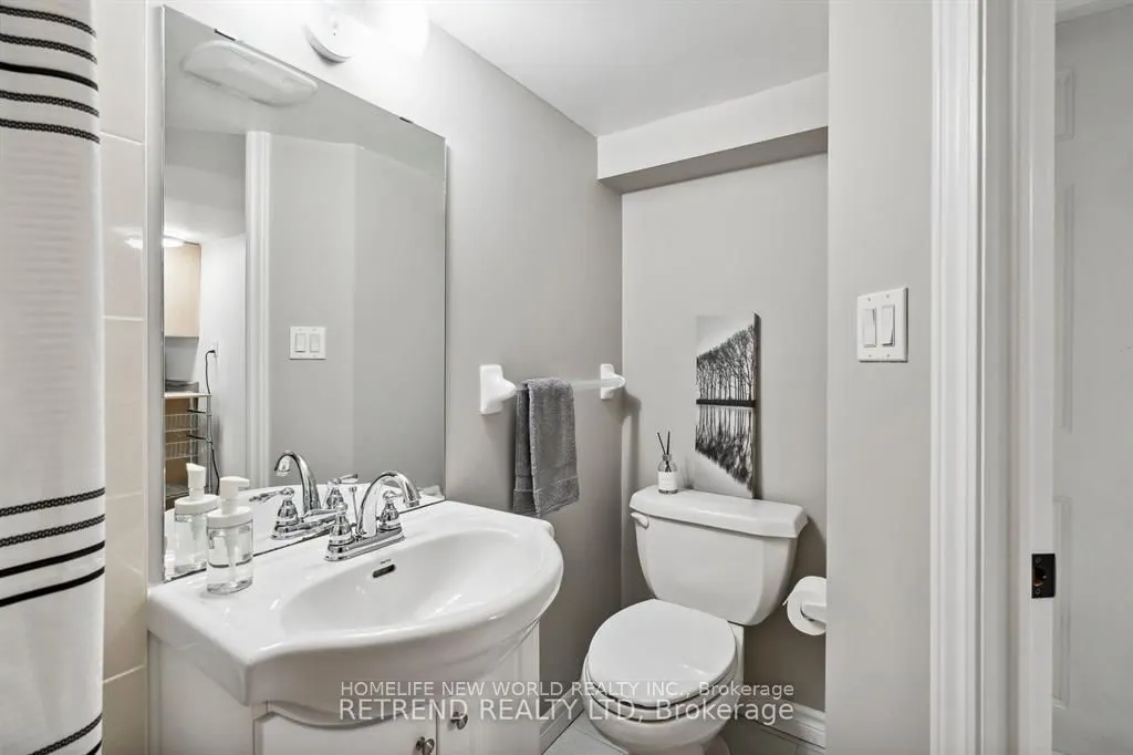 440 Fernleigh Circ S